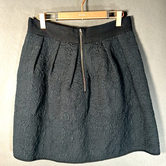 Wilfred black jacquard skirt, size 6, silver back zip, from Netflix series - Picture 2 of 5
